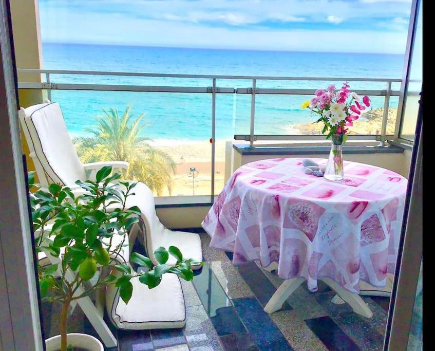 La Prom - A Two Bedroom Apartment With A Sea View Nice Ngoại thất bức ảnh